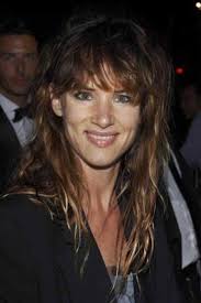 L'interpretazione di Juliette Lewis della Natalie adulta. Come ha  interpretato il personaggio e l'aspetto della Nat adulta. :  r/YellowjacketsHive