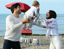 Soydere Family Honeymoon Con Imagenes Historia De Amor Celebridades Actrices