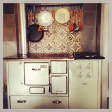 Sparofen Zusatzherd Ofen Holzofen Zementfliesen Via Fliesen Kuchenutensilien Ikea Vintage Emaile Kuchenfliesen Kuchen Utensilien Kuche