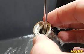 Soaking your coils in alcohol or warm water through the night weakens residue hiding in hard to reach corners. A Beginners Guide To Cleaning Vape Coils And Tanks 6 Easy Steps Ecigclick