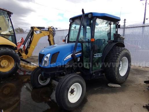 New Holland TN70DA Tractor