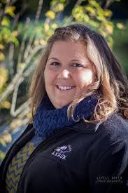 Robyn Gault's Instagram, Twitter & Facebook