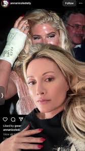 Anna Nichole's Instagram, Twitter & Facebook