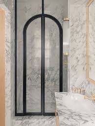 L Appartement Parisien De Laura Gonzalez Classic Bathroom Shower Doors Cheap Living Room Decor