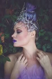 Model: Louise-Laura Frahm Design: Charlotte Aurora Design