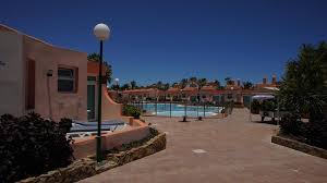 Castillo, the son of peasant farmers, has pledged to shake up the andean nation's constitution and mining laws, spooking copper producers and local markets, which fell sharply in trading on monday. Castillo Playa Caleta De Fuste Aktualisierte Preise Fur 2021