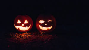 Read on for some hilarious trivia questions that will make your brain and your funny bone work overtime. 35 October Trivia Questions And Answers Are You Autumn Mad