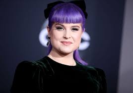 Besides, i have collected some pictures of kelly with blonde hair and brunette hair. Us Weekly Kelly Osbourne Says She Feels Like Another Person Without Her Purple Hair