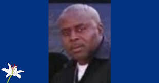 Lee Mckinnon's Instagram, Twitter & Facebook