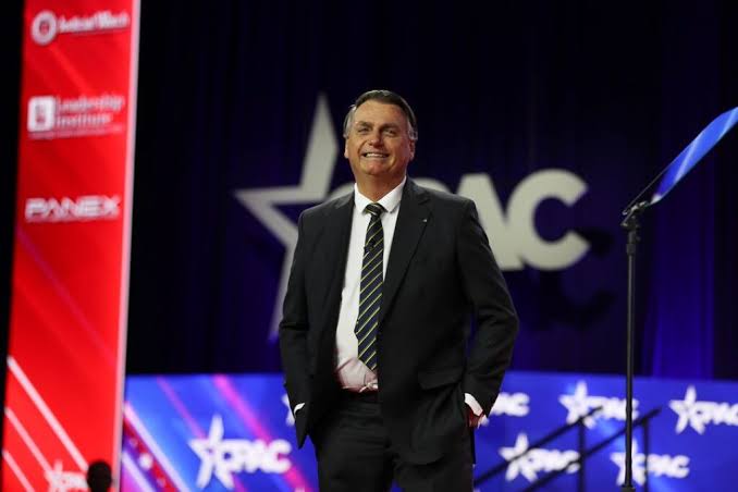 Brazil Court Acquits Flávio Bolsonaro Over AI Deepfake of Father