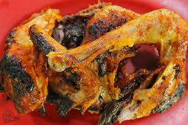 Harga ayam lalap di ponorogo. Ayam Panggang Waris Dibanjiri Pengunjung Liburan Akhir Tahun Halaman 1 Kompasiana Com