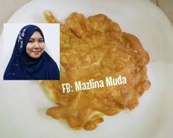 Asasnya tetap telur dadar cuma dia berkuah dengan isi ayam dan sayur campur. Wanita Ini Kongsi Cara Teknik Nak Buat Telur Dadar Nampak Gebu Macam Kat Kedai Mingguan Wanita