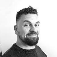 Laura Diskin's Instagram, Twitter & Facebook