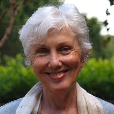 Jennifer Paynter's Instagram, Twitter & Facebook