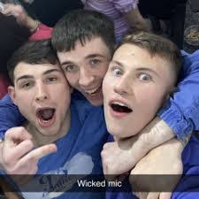 Adele Sutherland's Instagram, Twitter & Facebook