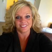 Diane Traxler's Instagram, Twitter & Facebook