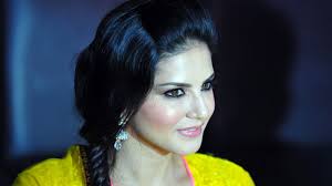 Sunny Leone turns 33, trends