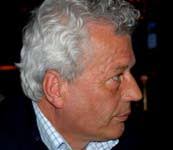 de glazen bal aan de staMtafel groen gras rePortage Uit de oUde doos