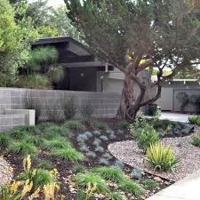 Landscape Mid Century Modern Found More On This Landscaping Project Here Front Yard Landscaping Design Modern Landscaping Modern Front Yard