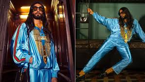 Singh ranveer bollywood beard actors indian hair styles hairstyle stars beards movie laad governer devi ki deepveer long. Ranveer Singh Does It Again In A Dramatic Long Hair Wig A Fan Quips Deepika Ki Pant Pehenli Bollywood Bubble
