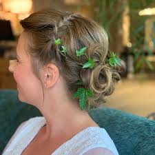 Dagens brud i Kviteseid. 😍🌿 Hår og sminke av @trude_balanzera @ Kviteseid