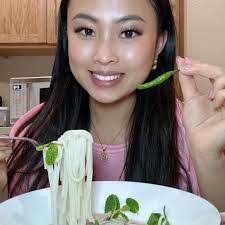 Paul Thach's Instagram, Twitter & Facebook