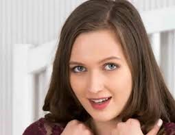 Stacy Cruz Biography, Age, Early Life, Height, Achievements, Professional  Life, Net Worth, and Everything - The Bulletin Time