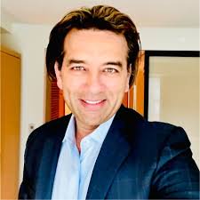 Great to see Robert Ruple Christian Nikolay Dan James Suzuki, CFA and other  friends and colleagues at the Bloomberg Investment Research event. The  Merrill diaspora endures. Good catching up with…