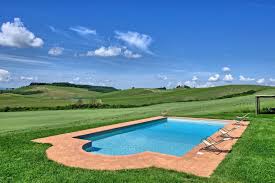 Toskana von ihrem ferienhaus in toskana aus können sie viele wunderschöne städte besuchen, wie florenz, pisa, lucca, arezzo und siena, jeder mit ob es sich handelt um ein gemütliches ferienhaus, eine villa mit pool oder ein schönes haus am meer, basic travel ist immer ihre zuverlässige adresse. Ferienhaus In Der Toskana Mit Eigenem Pool