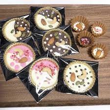 100均で見つけたケーキトレーを使ってマンディアンチョコを作ろう チョコ ナッツ マンディアン ケーキ