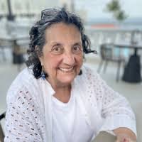 Michele Sheldon's Instagram, Twitter & Facebook