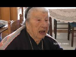 La festa di laurea di giacomo si è svolta in un locale «esclusivo»: Monteverde Nonna Eusebia A 101 Anni Racconta La Sua Amicizia Con La Famiglia Di Mario Draghi Youtube