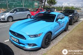 The ford mustang family has a legendary history and is populated by models with diverse personalities. Ford Mustang Gt 2015 25 Oktober 2020 Autogespot