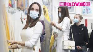 Angelina Jolie Takes Her Brad Pitt S Daughters Shiloh Zahara Out Shopping At Ethiopian Design Youtube Other than having celebrity parents, her transformation caused so much talk among those who watched her grow. angelina jolie takes her brad pitt s daughters shiloh zahara out shopping at ethiopian design