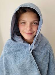 Customized Hooded Bath Towel: Perfect for Wrap-around Use