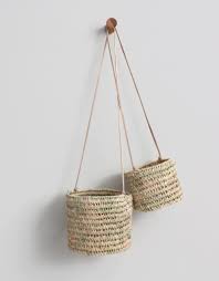 Accrochez ce panier au robinet de la douche. Panier Suspendu Palmier Et Cuir Large Chez Nous Chez Vous