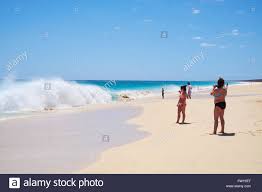 The team compete in campeonato carioca, the top tier of the rio de janeiro state football league.the club was formerly known as esporte clube barreira. Touristen Auf Praia De Lacacao Strand Boa Vista Kapverden Afrika Stockfotografie Alamy