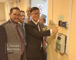 Sekiranya anda, seorang warganegara malaysia yang cukup syarat kelayakan dan berumur tidak kurang. Junz Antara Menteri Terawal Mulakan Tugas Utusan Borneo Online