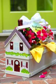 This kit is perfect for going away gifts, and also makes a cool housewarming gift. Housewarming Gift Caddy