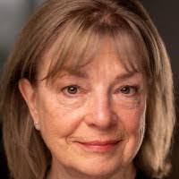 Elizabeth Davie's Instagram, Twitter & Facebook