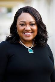 Tammy Blunt's Instagram, Twitter & Facebook