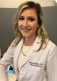 Andrea Bakke's Instagram, Twitter & Facebook