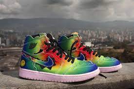 Created in collaboration with j balvin, the colombian reggaeton. J Balvin Air Jordan 1 Erscheinungsdatum Fotos Und Preis Des Gute Laune Sneakers 2020 Gq Germany