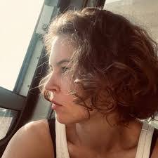 Rachel Stratton's Instagram, Twitter & Facebook