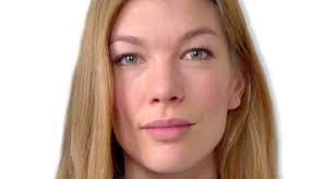 Laura Burda's Instagram, Twitter & Facebook