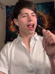 Edwin Closet Van Val