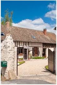 Renover Une Grange Une Solution De Choix Pour Allier Le Charme De L Ancien Au Moderne Renovation Maison Grange Renovation Grange Grange Renovee Habitat