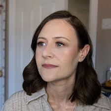 Holly Latham (@hollymaymua) • Instagram photos and videos