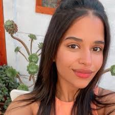 Claudia Jaramillo's Instagram, Twitter & Facebook