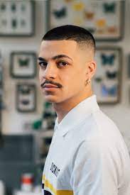 Like other fades, a bald fade can be cut low, medium, or high, according to your style and needs. Bald Fade Die Urban Fasson Bullfrog Barbershop